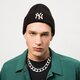 Női téli sapka NEW ERA SAPKA WMNS METALLIC BEANIE NYY 60292652 szín: fekete