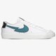 Férfi sportcipők NIKE BLAZER LOW '77 dj6895-100 szín: fehér