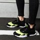 Gyerek sportcipők NIKE HUARACHE RUN REMIX BG 943344700 szín: fekete