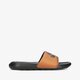Női papucsok és szandálok NIKE VICTORI ONE cn9677-003 szín: fekete