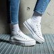 Női tornacipők CONVERSE CHUCK TAYLOR ALL STAR LIFT 561680c szín: fehér