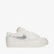 Női sportcipők NIKE BLAZER LOW PLATFORM do8993-100 szín: bézs