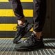 Férfi sportcipők ADIDAS OZWEEGO eg8735 szín: fekete