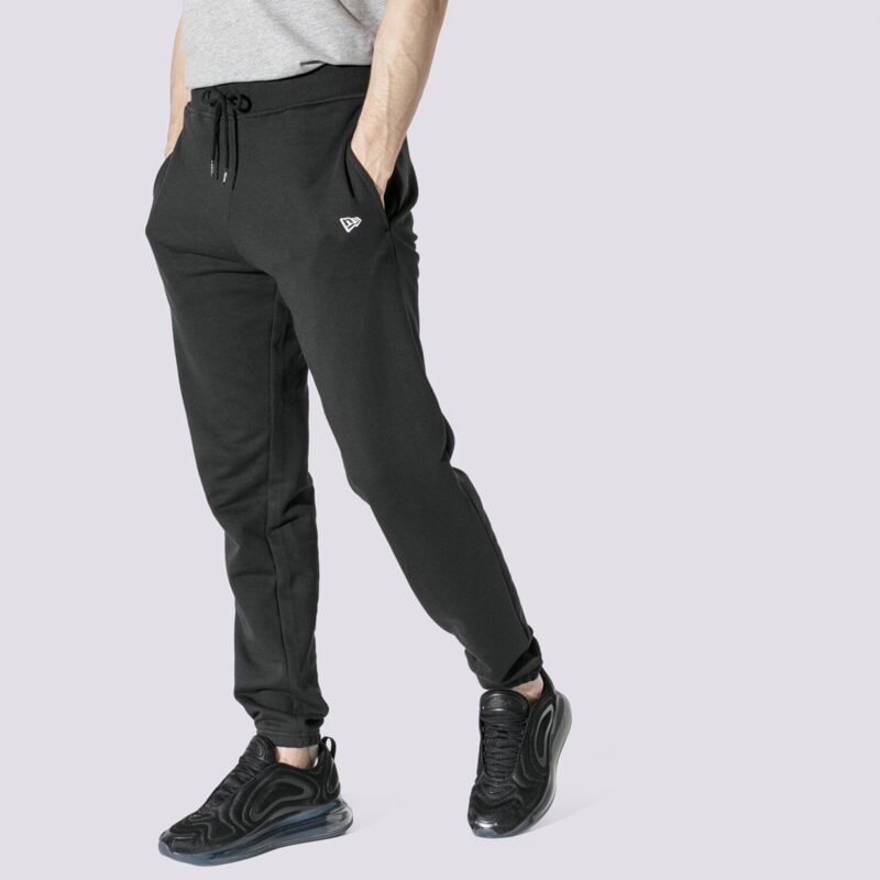 NEW ERA NADRÁG NE ESSENTIAL JOGGER BLK NEW ERA BLK