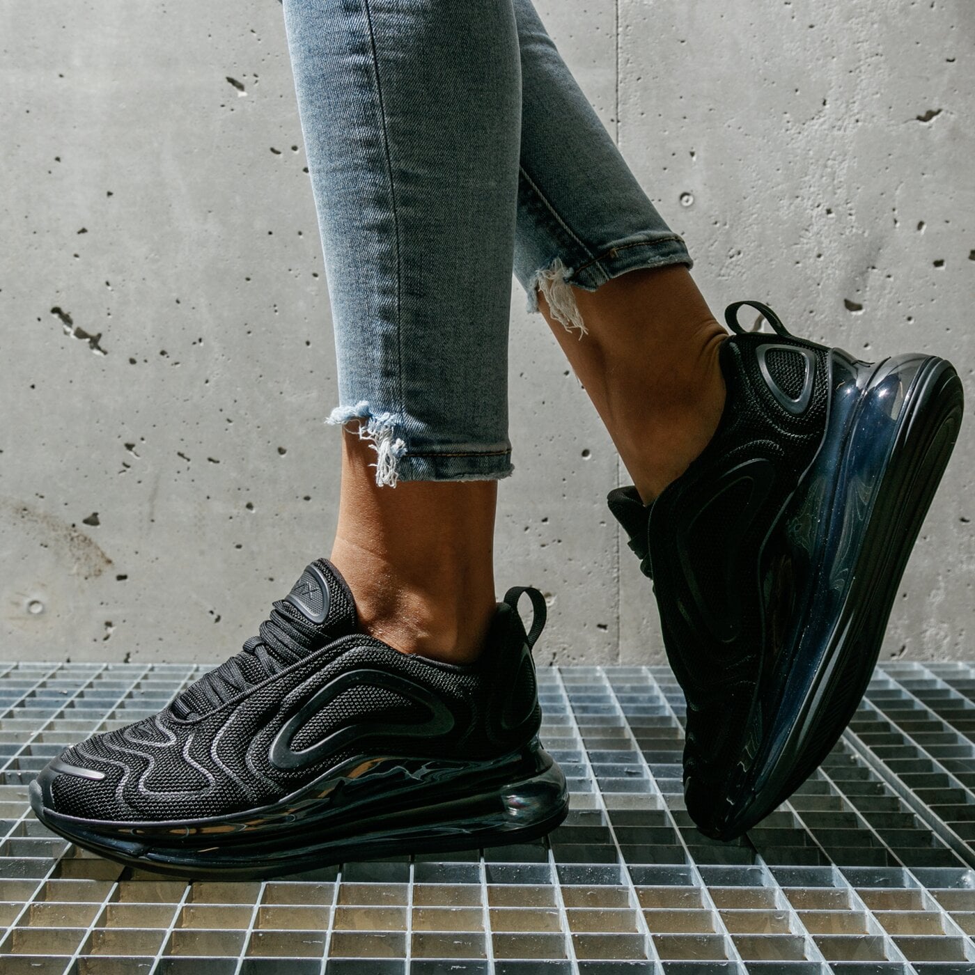 NIKE AIR MAX 720 AQ3196-006 ✓ FEKETE ✓ 36 990,00 Ft! Legendás Sportcipő ✓  Gyerek Gyerekcipő Nike a ✪ Sizeer üzletben ✪