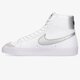 Gyerek sportcipők NIKE BLAZER MID '77 da4086-101 szín: fehér