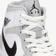 AIR JORDAN 1 MID  bq6472-015 szín: szürke