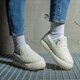 Női sportcipők PUMA SUEDE MAYU SLIP-ON TEDDY WNS 38488702 szín: bézs