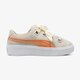 Gyerek sportcipők PUMA PLATFORM KISS JR 36745906 szín: bézs