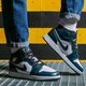 Gyerek sportcipők AIR JORDAN 1 MID  554725-411 szín: lila