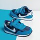 Gyerek sportcipők NIKE MD VALIANT cn8560-404 szín: kék