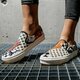 Női tornacipők VANS UA CLASSIC SLIP-ON vn0a4u381io1 szín: multicolor