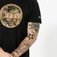 Férfi póló NEW ERA PÓLÓ SS VISR STICKR TEE NEWERA BLKWDC 11914641 szín: fekete