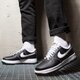 Férfi sportcipők NIKE AIR FORCE 1 '07  da8478-001 szín: fekete