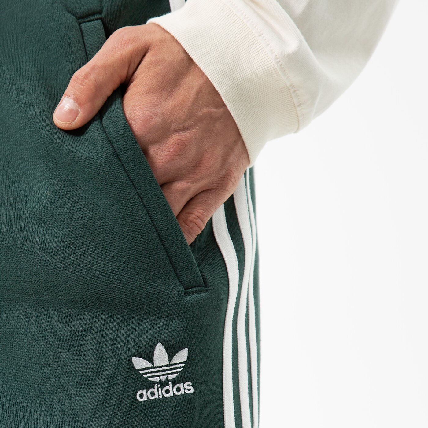 ADIDAS NADRÃG 3-STRIPES PANT HK7299 ZÃLD 21 990,00 Ft! LegendÃ¡s NadrÃ¡g FÃ©rfi Ruha adidas a 
