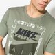 Férfi póló NIKE PÓLÓ SS M NSW TEE DRPTL AF1 1 942452-004 szín: zöld