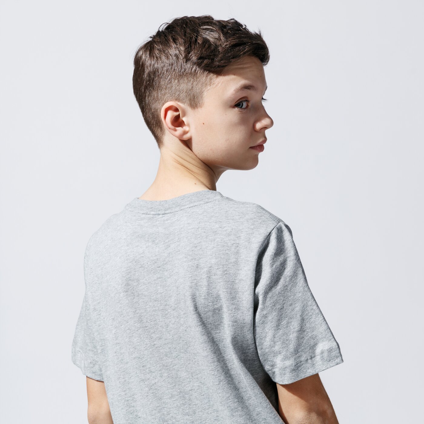 Gyerek póló NIKE PÓLÓ B NSW TEE AIR C&S cu6607-063 szín: szürke