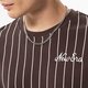 Férfi póló NEW ERA PÓLÓ OS PINSTRIPE BRWN NEW ERA BRSOFW 60284644 szín: barna