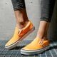 Női tornacipők VANS UA CLASSIC SLIP-ON vn0a4u38wt41 szín: narancssárga