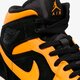 Férfi sportcipők AIR JORDAN 1 MID 554724081 szín: narancssárga
