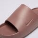 Női papucsok és szandálok NIKE CALM SLIDE dx4816-201 szín: barna