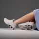 Női sportcipők NIKE W SHOX R4 hv0934-001 szín: szürke