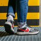 Gyerek sportcipők NIKE AIR FORCE 1 LV8 EMB (GS) dj9993-001 szín: fekete