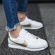 Gyerek sportcipők NIKE CORTEZ BASIC SL BG 904764105 szín: fehér