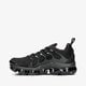 Férfi sportcipők NIKE AIR VAPORMAX PLUS 924453-004 szín: fekete