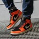 Férfi sportcipők AIR JORDAN 1 MID 554724-062 szín: narancssárga