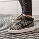 Női sportcipők NIKE WMNS AIR FORCE 1 HI LX ao5138-001 szín: fekete