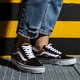 Női tornacipők VANS UA OLD SKOOL vn0a38g19hs1 szín: fekete