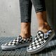 Női tornacipők VANS UA CLASSIC SLIP-ON vn0a4u38wrt1 szín: fehér