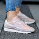 Női sportcipők REEBOK CL NYLON  cn2888 szín: bézs