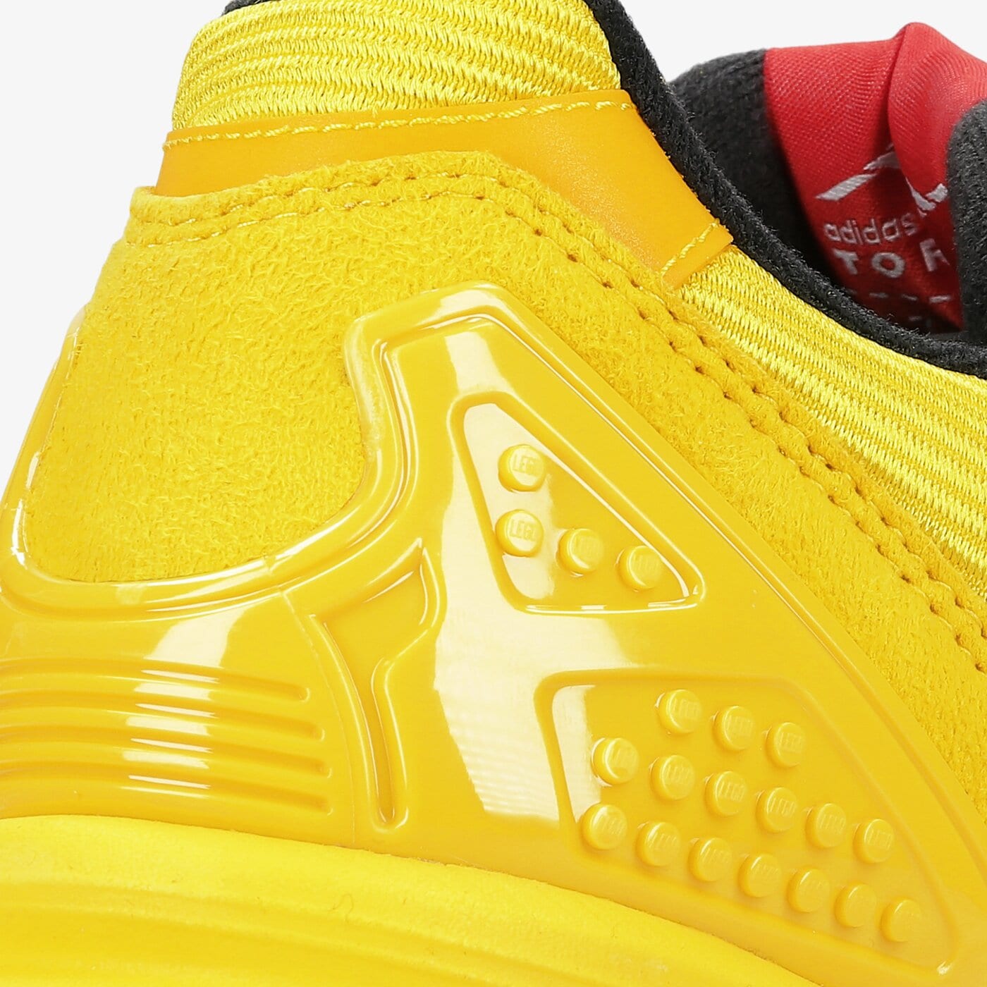 Férfi sportcipők ADIDAS ZX 8000 LEGO fy7081 szín: sárga