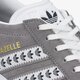 Férfi sportcipők ADIDAS GAZELLE  fu9663 szín: szürke