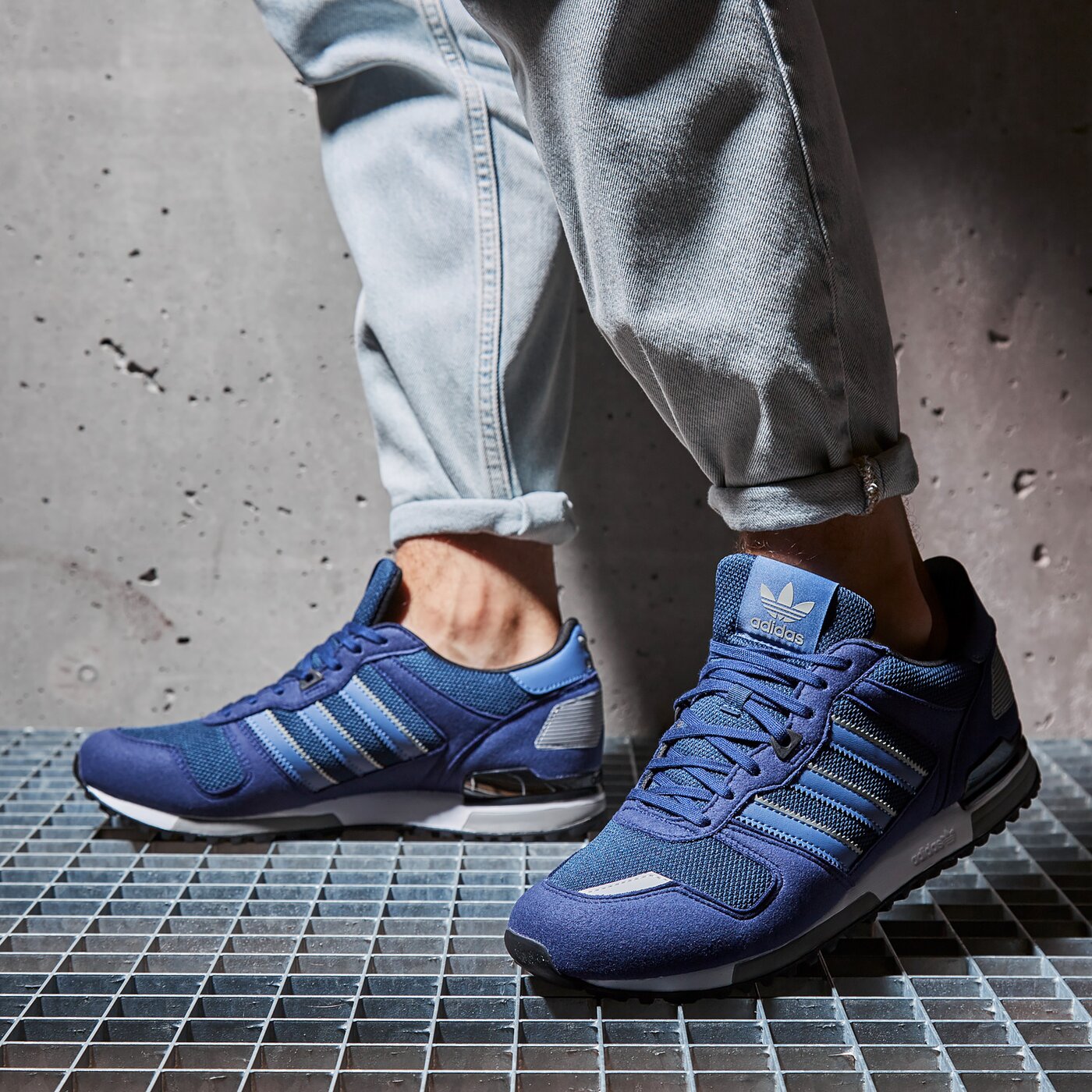 ADIDAS ZX 700 FX6968 ✓ SÖTÉTKÉK ✓ 21 990,00 Ft! Legendás Sportcipő ✓ Férfi  Cipő adidas a ✪ Sizeer üzletben ✪