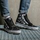Férfi sportcipők VANS SK8-HI  vn0a32qgk681 szín: fekete