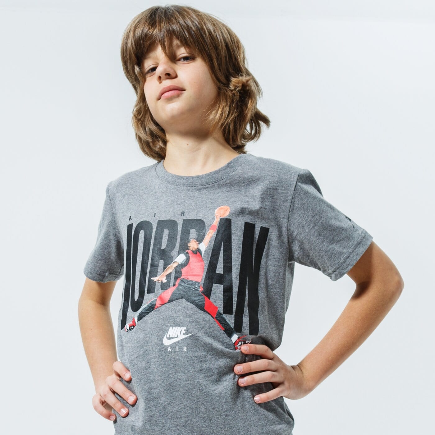 Gyerek póló JORDAN PÓLÓ MJ SS CREW 2 957290-geh szín: szürke