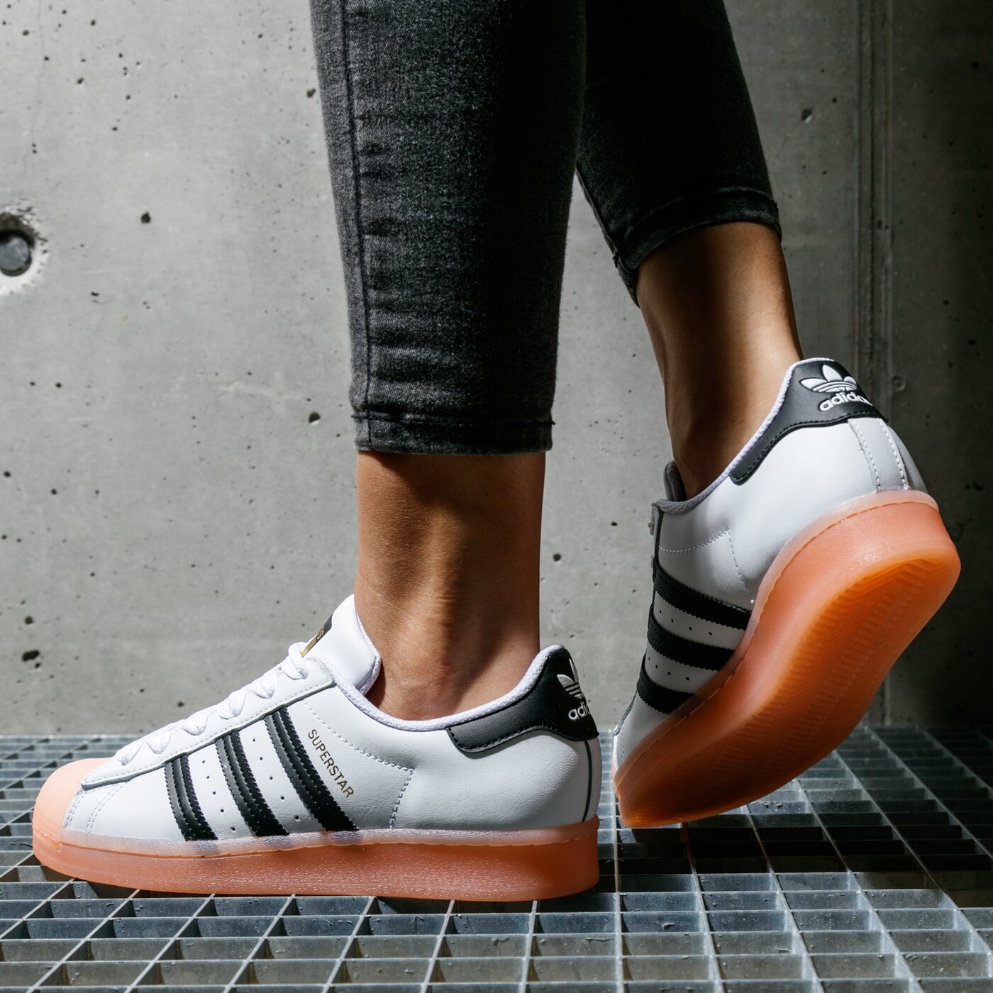 Női sportcipők ADIDAS SUPERSTAR W  fw3553 szín: fehér