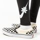 Gyerek nadrágok NIKE LEGGINGS G NSW ESSNTL LGGNG ENERGY GIRL dm8390-010 szín: fekete