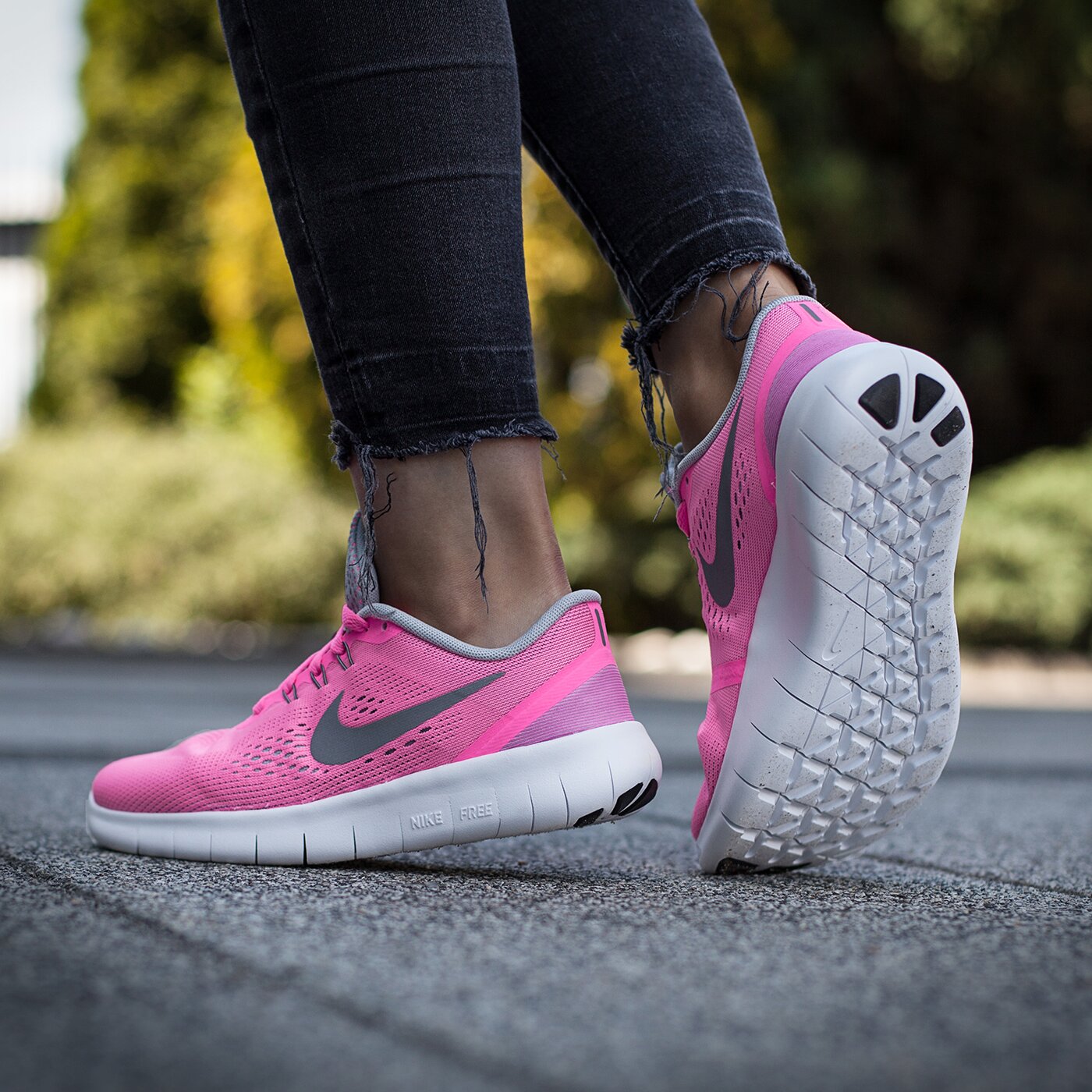 NIKE FREE RUN (GS) 833993-600 ✓ RÓZSASZíN ✓ 8 792,00 Ft! Legendás Futócipő  ✓ Gyerek Gyerekcipő Nike a ✪ Sizeer üzletben ✪