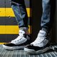 Férfi sportcipők JORDAN MAX AURA aq9084-011 szín: fehér