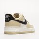 Férfi sportcipők NIKE AIR FORCE 1 '07 LX dv7186-700 szín: bézs