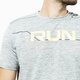 Férfi póló UNDER ARMOUR PÓLÓ SS RUN FRONT GRAPHIC SS 1316844-709 szín: zöld
