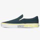 Férfi slip-onok VANS CLASSIC SLIP-ON  vn0a4u38wna1 szín: kék