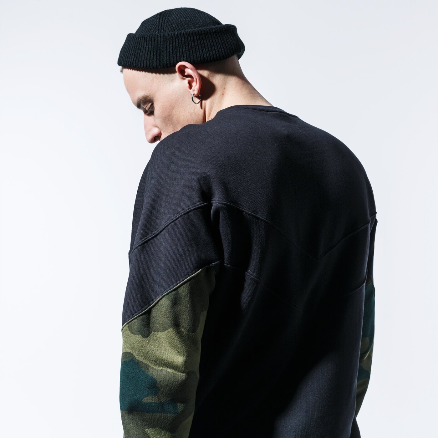 adidas Camo Crew - Sweatshirts at Stylefile