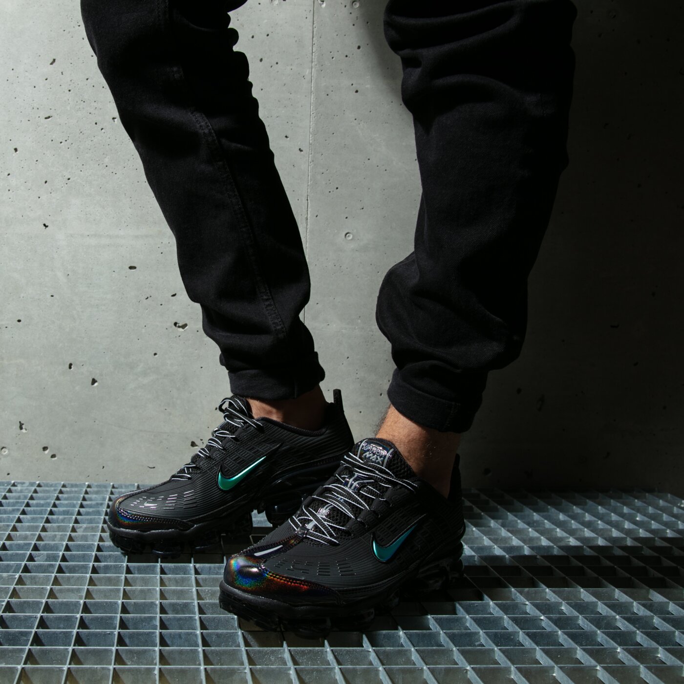 NIKE AIR VAPORMAX 360 CK2718-001 ✓ FEKETE ✓ 65 990,00 Ft! Legendás  Sportcipő ✓ Férfi Cipő Nike a ✪ Sizeer üzletben ✪