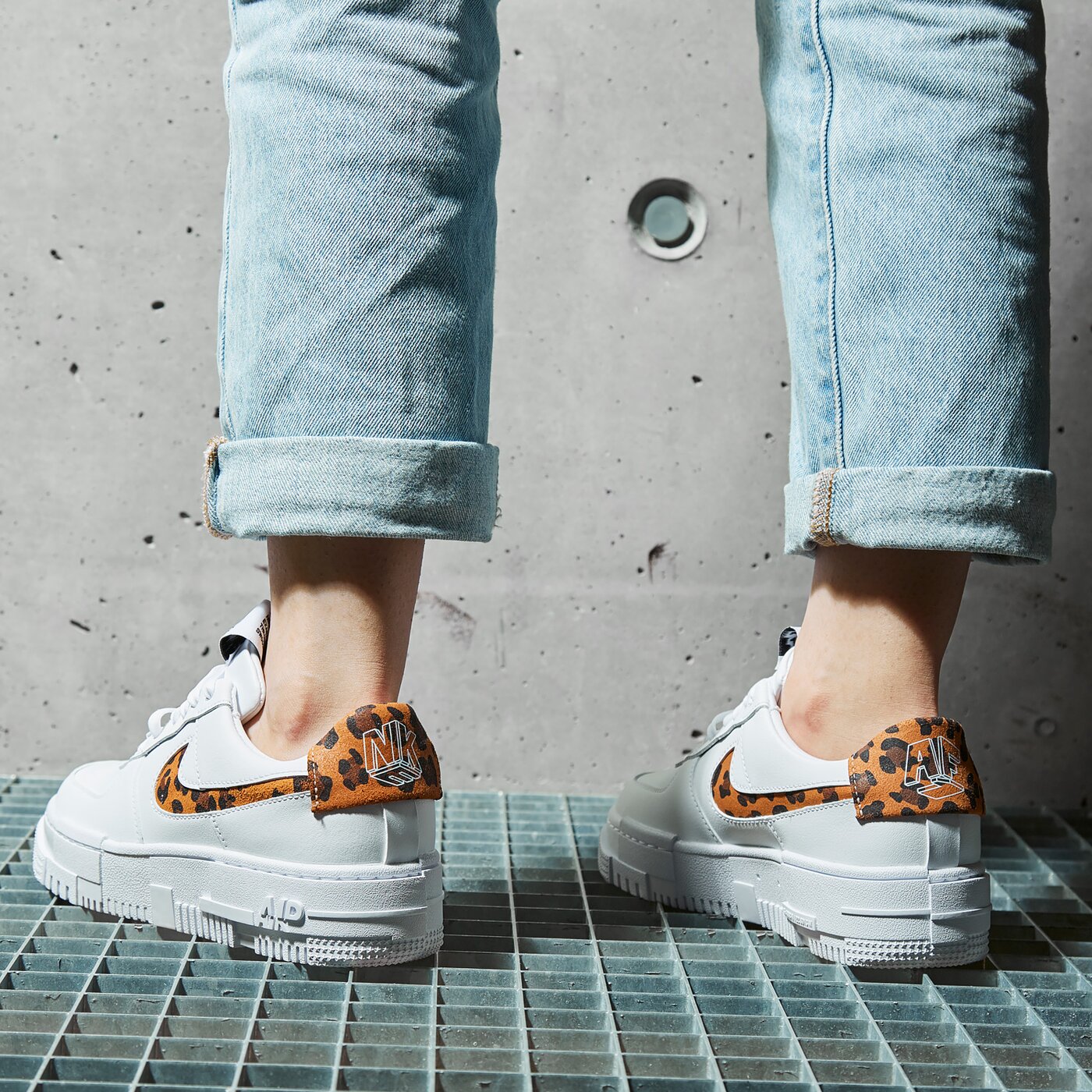 NIKE AF1 PIXEL SE CV8481-100 ✓ FEHÉR ✓ 36 990,00 Ft! Legendás Sportcipő ✓  Női Cipő Nike a ✪ Sizeer üzletben ✪