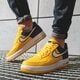 Férfi sportcipők NIKE AIR FORCE 1 '07 LV8 1 ao2439700 szín: sárga